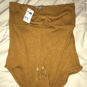 CHARLOTTE RUSSE STRAPLESS BODYSUIT